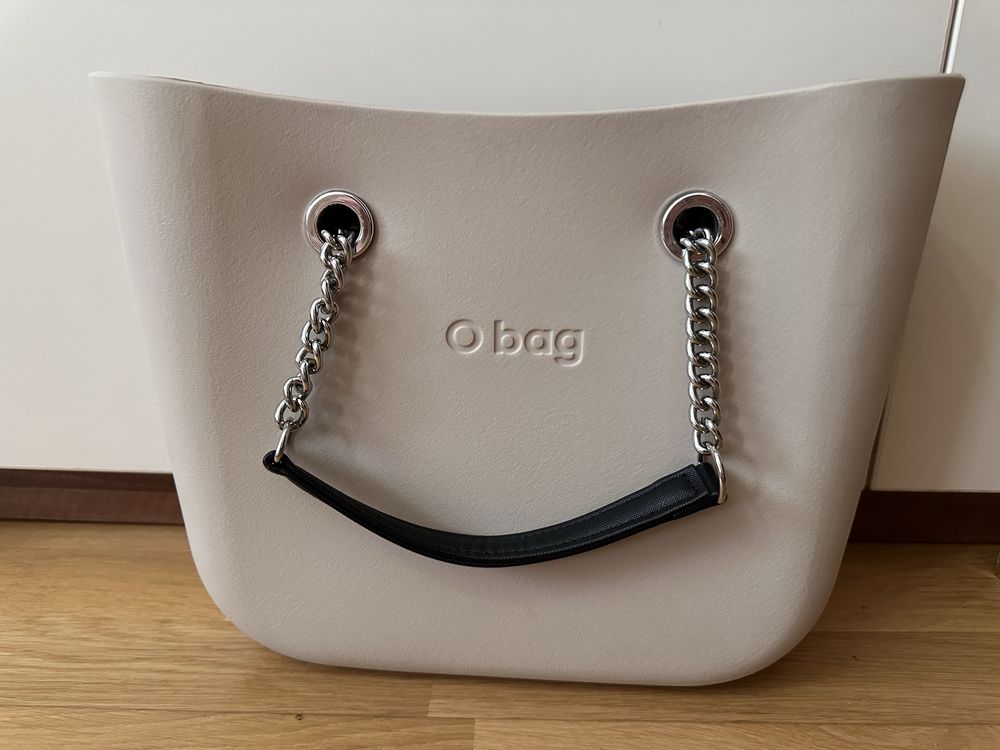 Бежевая сумка Obag