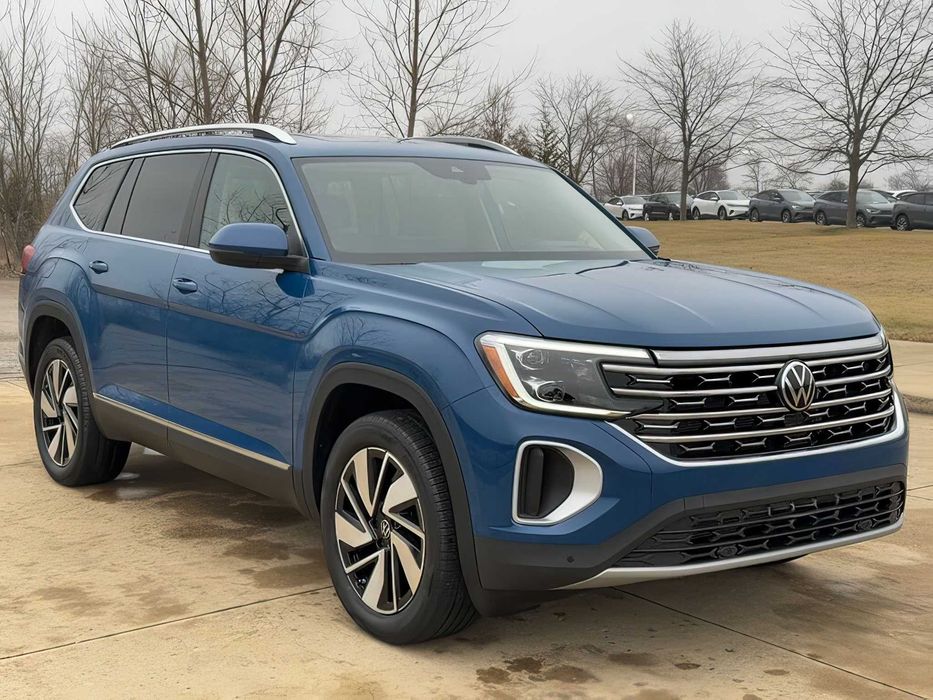 Volkswagen Atlas      2025