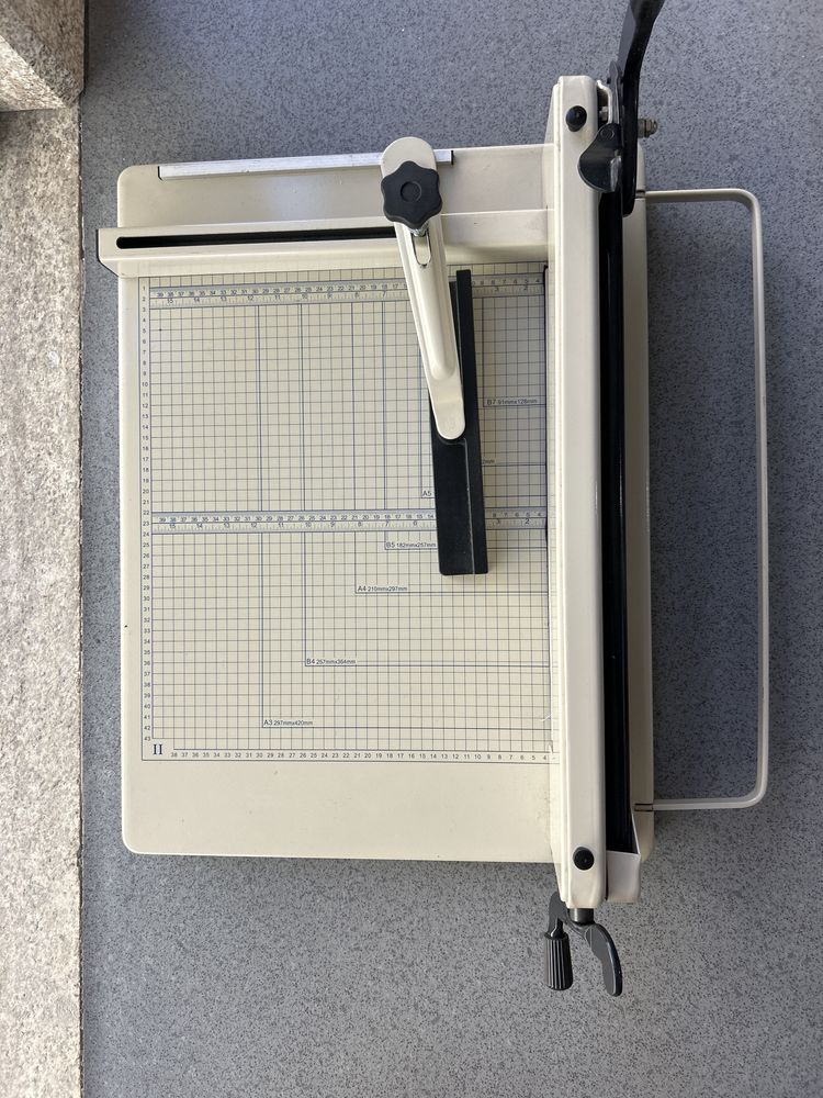 Guilhotina 430mm