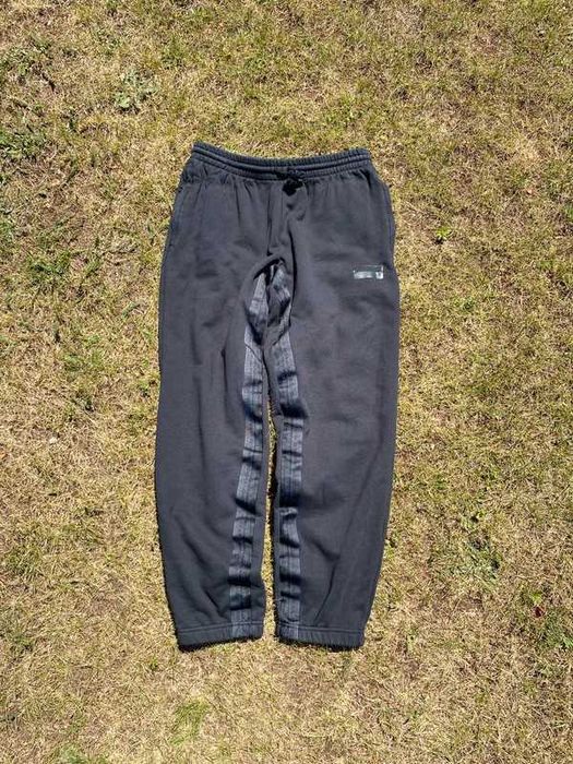 Spodnie dresowe Adidas męskie jogger czarny lampasy M black streetwear
