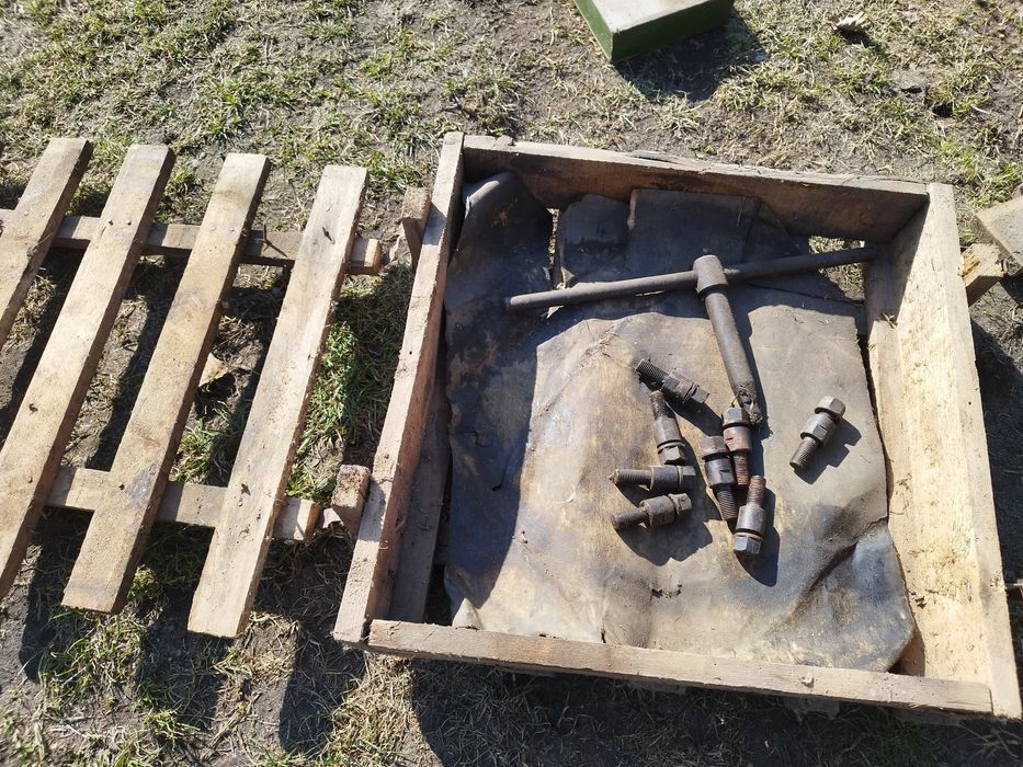 Zacisk uchwyt tokarski 4 szczęki