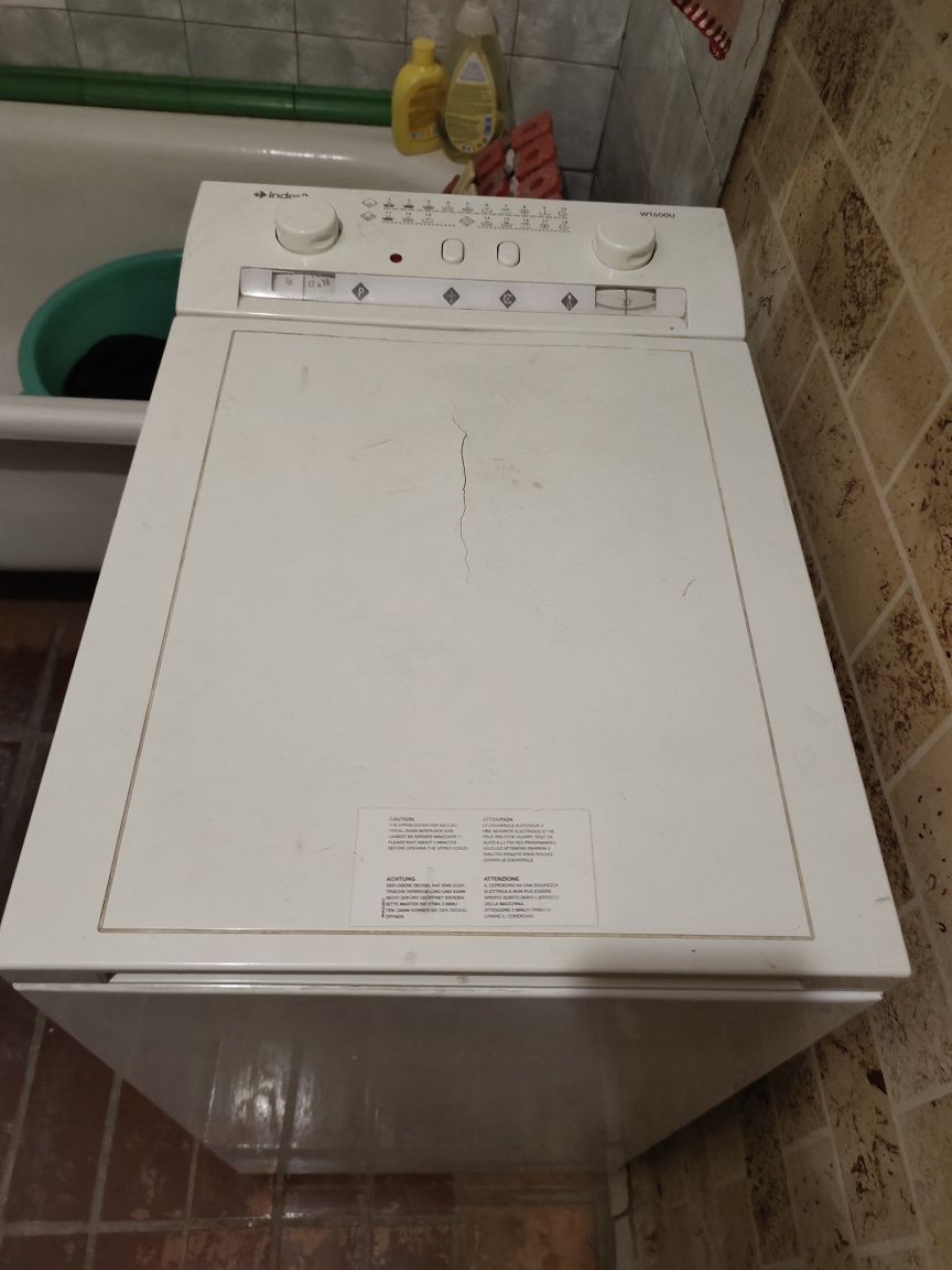 Пральна машина Indesit WT600U