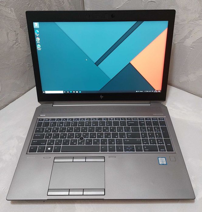 HP Zbook 15 G6 | i7-9850H | 32 GB RAM | 512 SSD | Quadro - 4GB | 15.6"