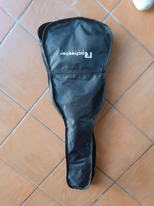 GUITARRA ROCHESTER, tipo Strato 100/% funcional