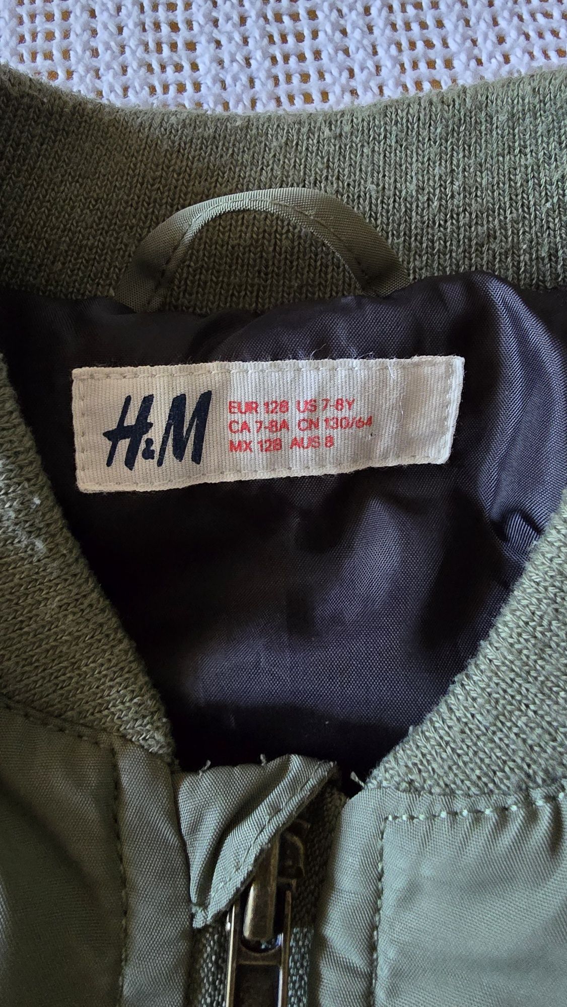 Куртка-бомбер H&M (128 см)