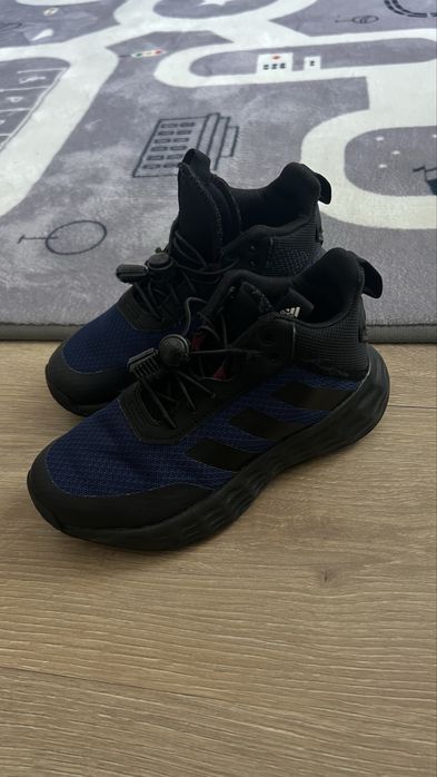 Дитячі кросівки adiddas