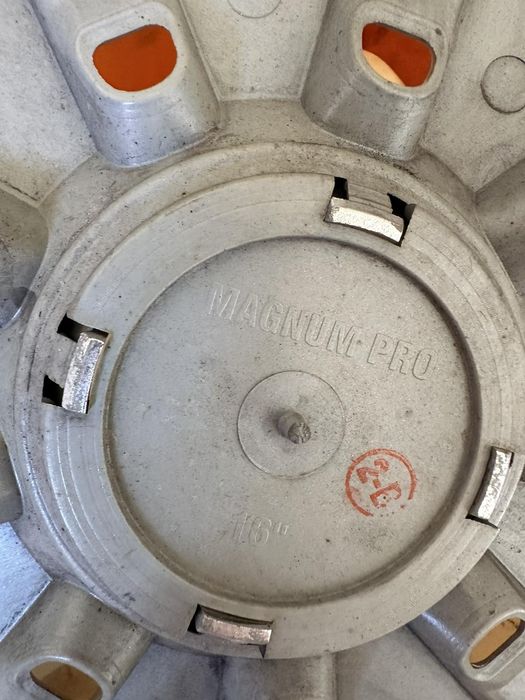 Продам ковпаки R16