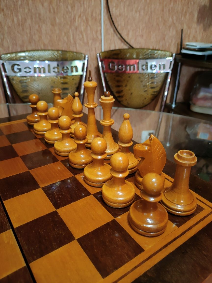 Набор деревянный доска 47-47 см. шахматы Львов