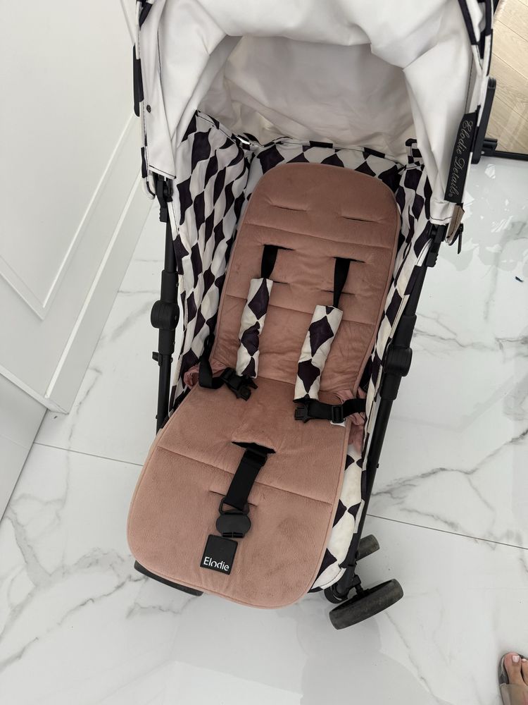 Wózek spacerowy Elodie Details biało czarny