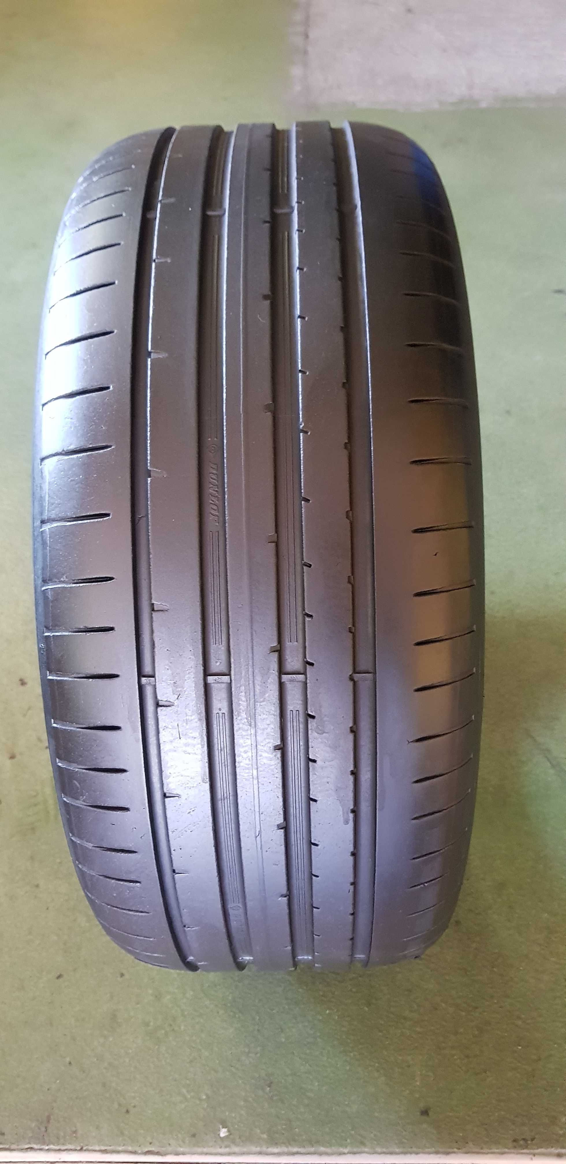 Opona pojedyncza 225 45 R17 94Y Dunlop SportMaxx RT2 bieżnik 4,8mm