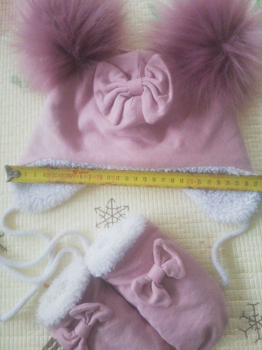 Prześliczna czapeczka plus rękawiczki