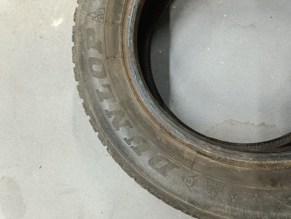 Opony zimowe 195/65/R15 Dunlop dwie sztuki