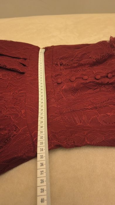 Elegancka bordowa sukienka Miusol – rozmiar M