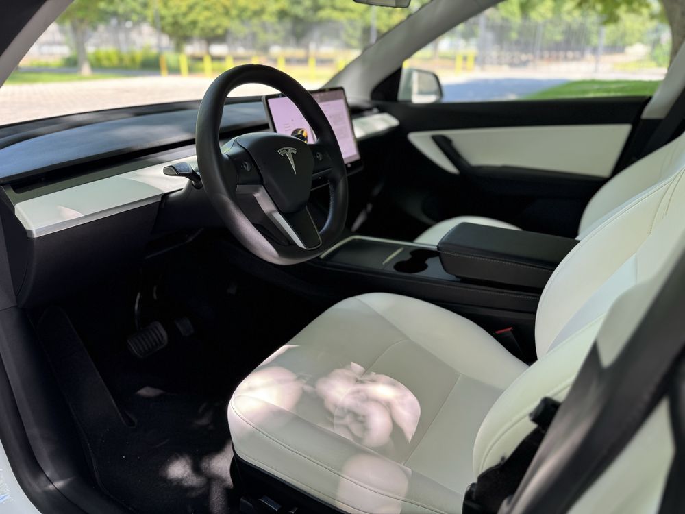 Tesla  Model  Y Longe Range 2022