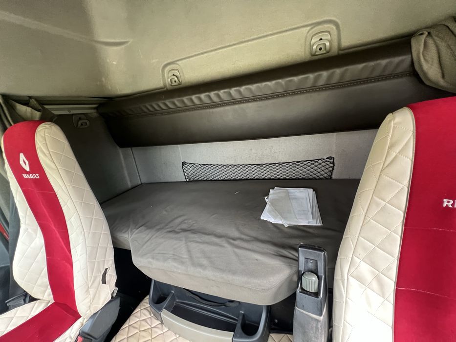 Renault premium 2012