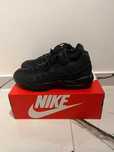 Nike AirMax95EssentialTripleBlack r.41