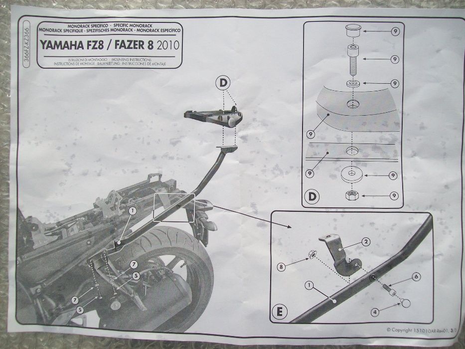 366FZ YAMAHA FZ8 / Fazer 8 800 (10>15) GIVI stelaż centralny