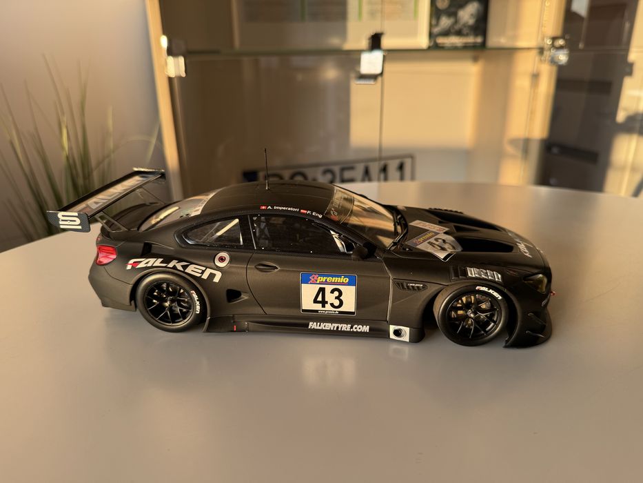 Bmw m6 gt3 minichamps 1:18