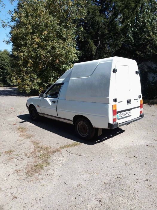 Таврія пікап. Спеціалізований вантажний фургон