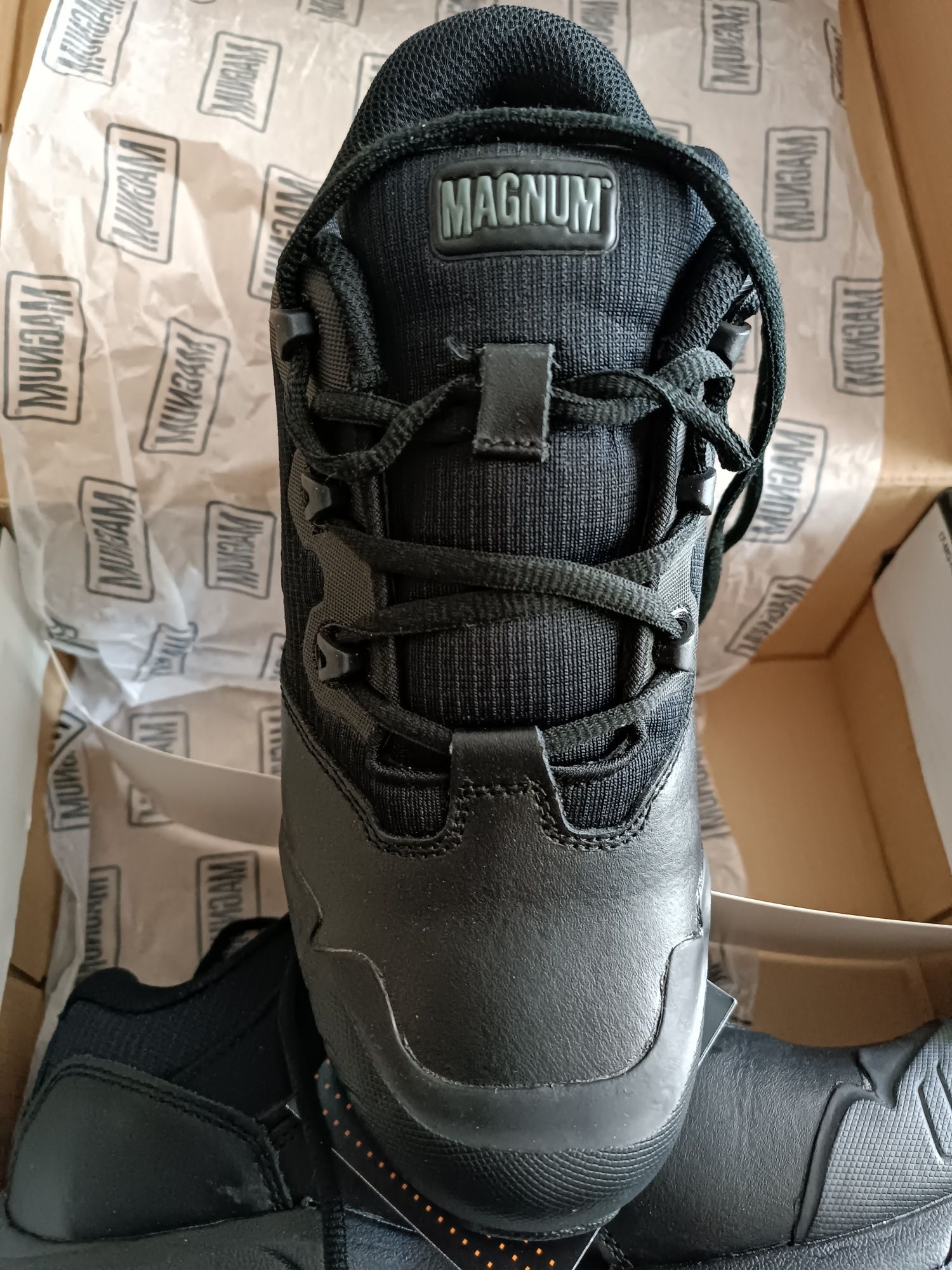 Buty Magnum Mach 41,5 8,5 nowe glany wojskowe