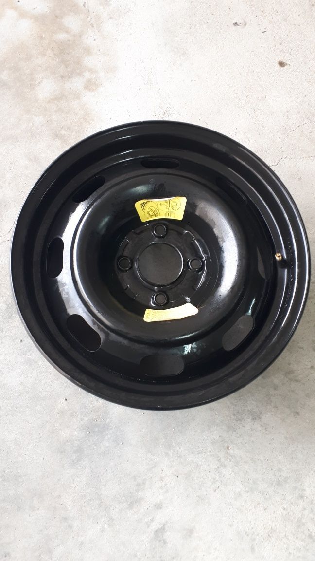 Jante ferro nova 15" furação 4/108 Peugeot 307