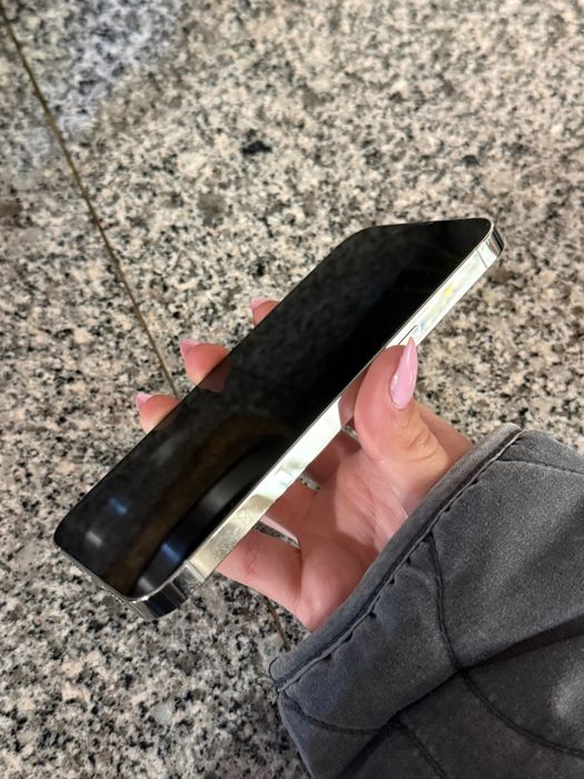 IPhone 13 Pro impecável (valor negociável)
