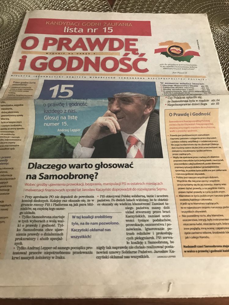 Samoobrona gazety polityczno - propagandowe.