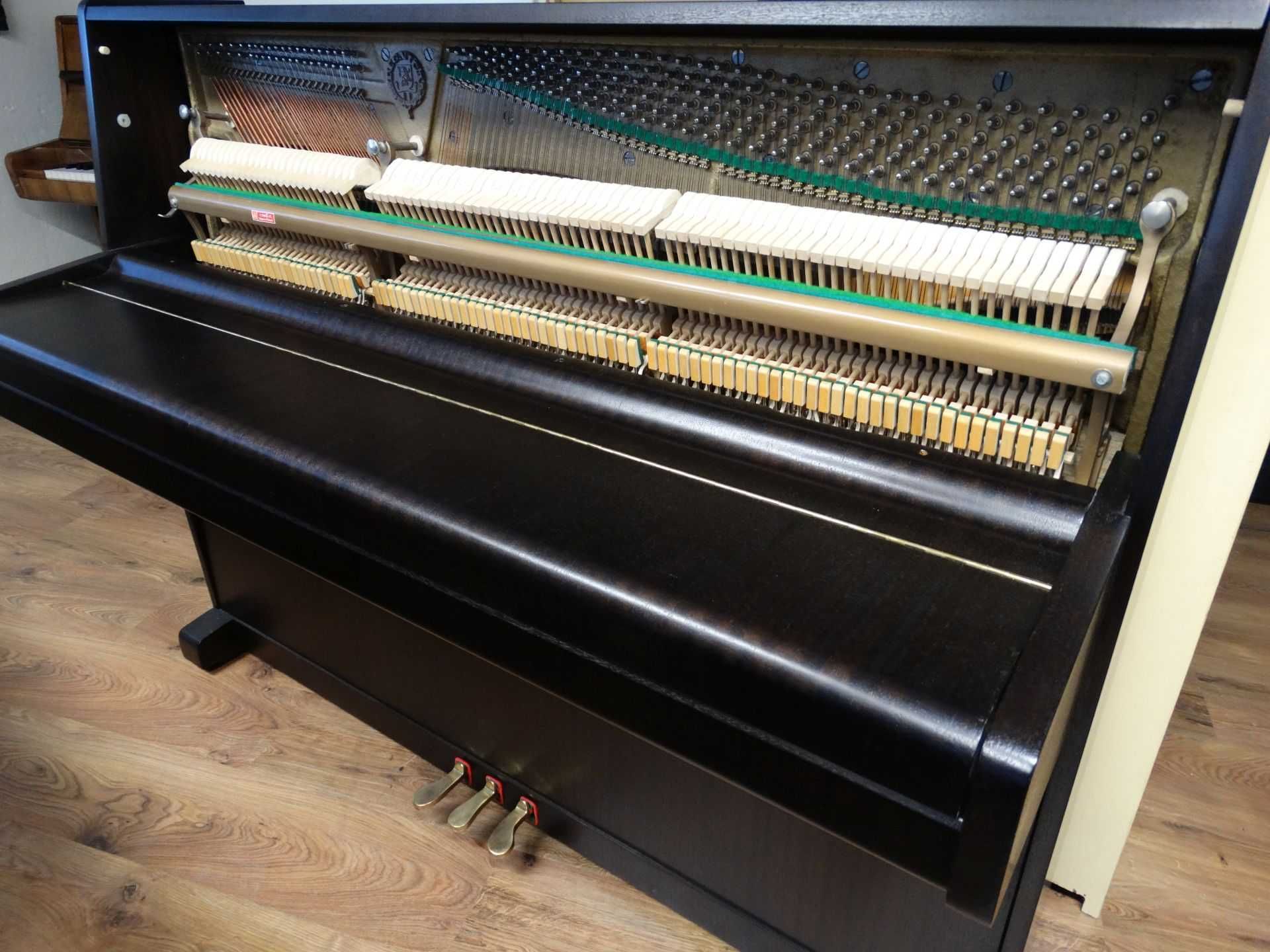 Pianino Legnica 112 wenge