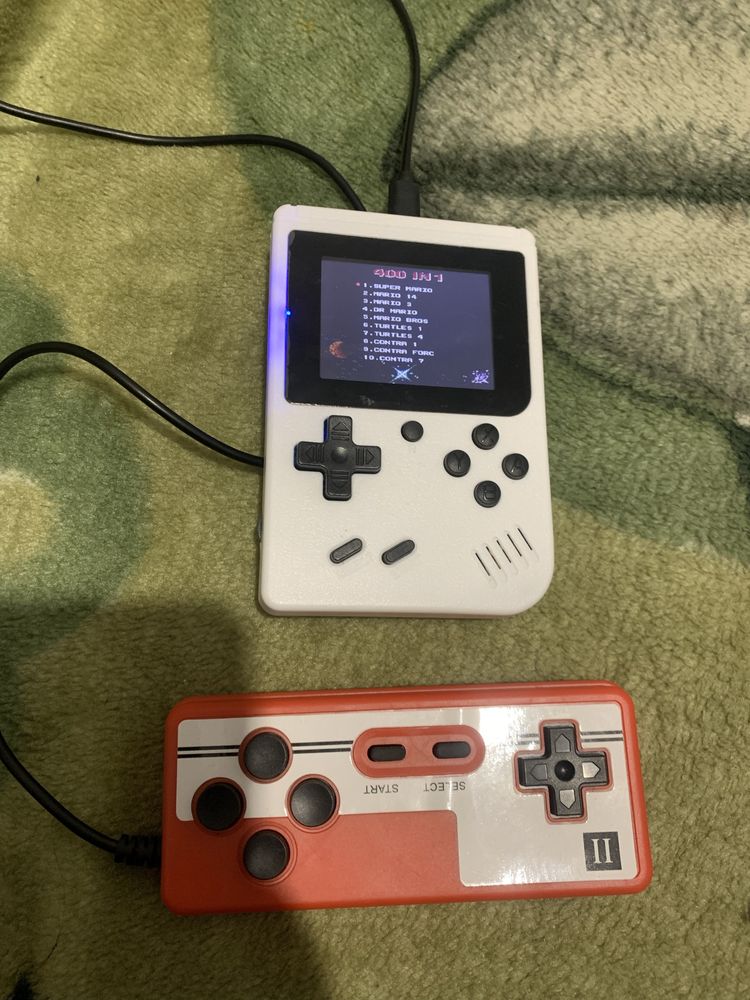 Портативная игровая консоль 16 бит
