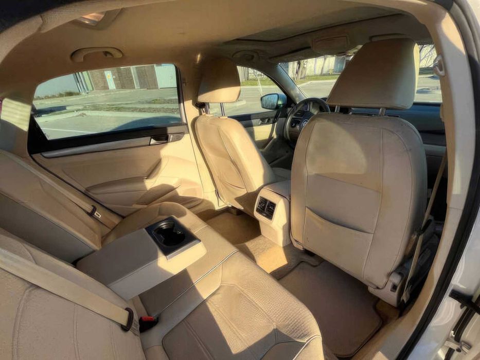 Volkswagen Passat      2014