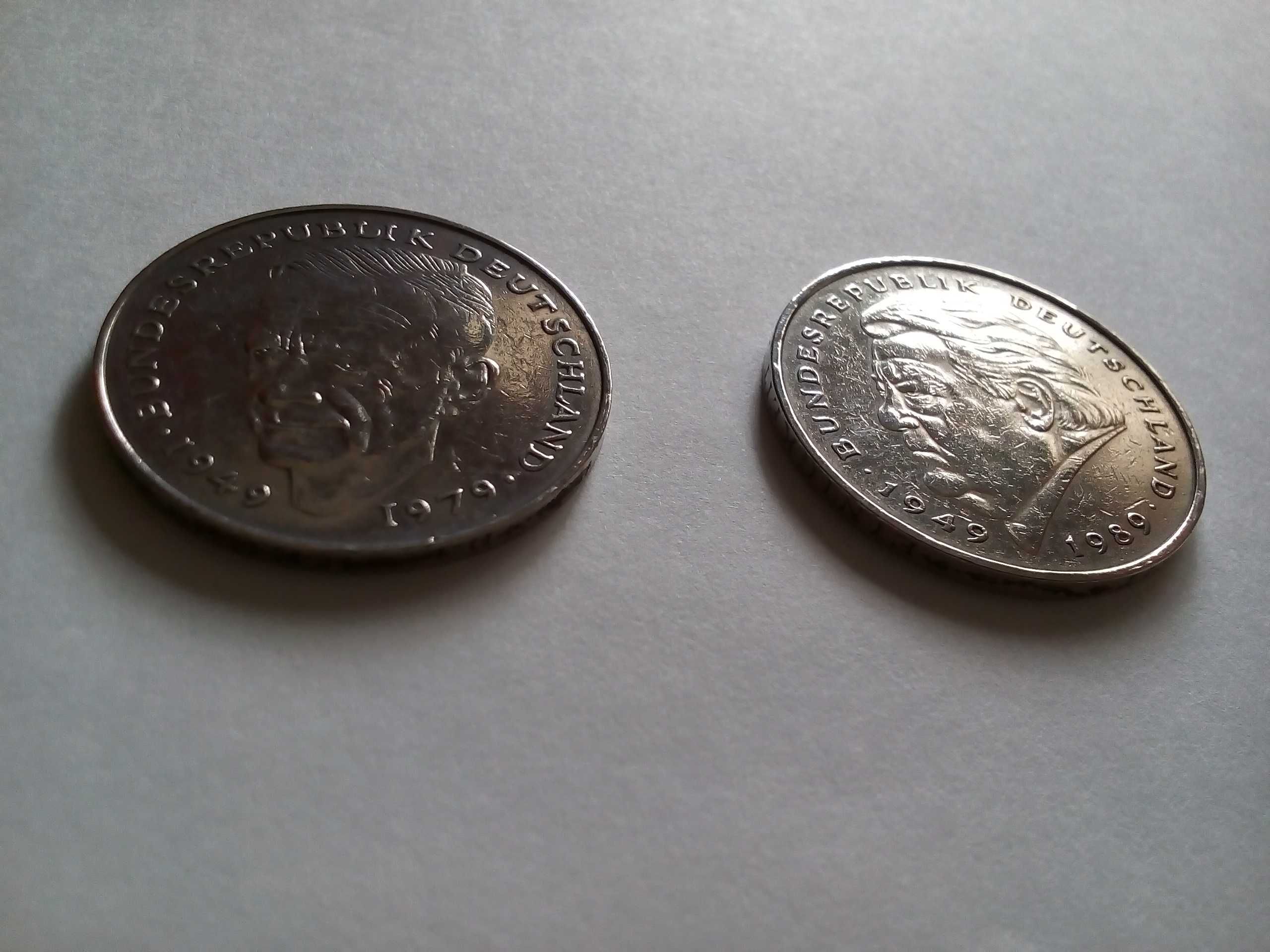 монеты 10 злотых Польша 500 иен Япония марка Германия pfennig шекель