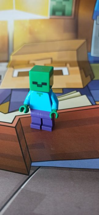 Lego minecraft figurka Zombie
