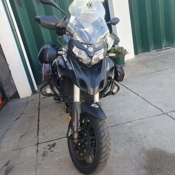 Benelli trk 502 bom estado com extras.