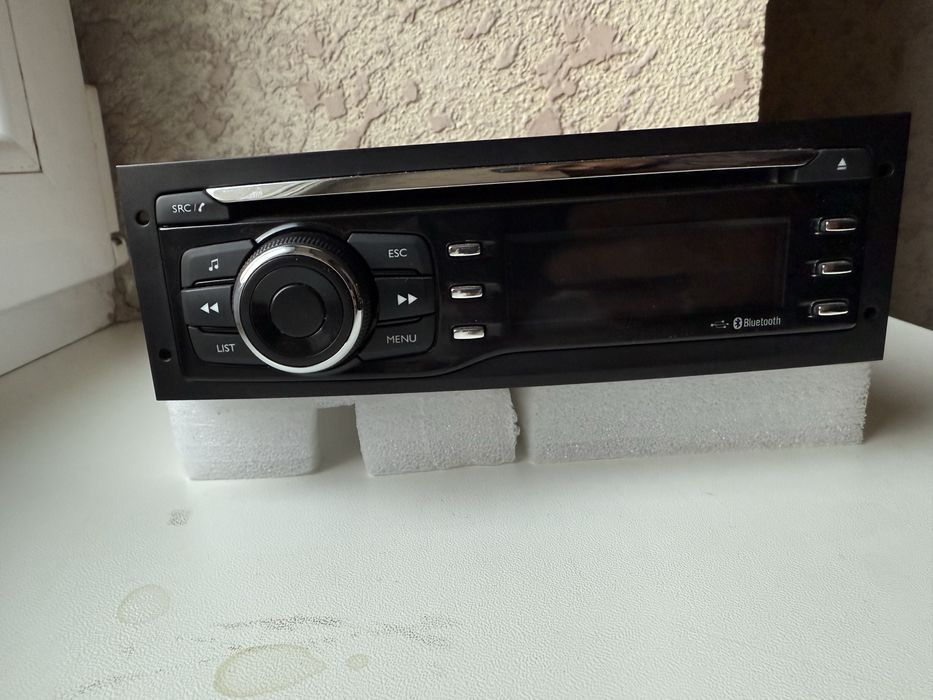 Автомагнітола Pioneer DEH-1807ZC - Citroen C-Zero/Peugeout Ion/208