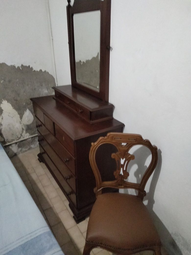 Quarto de casal com colchão