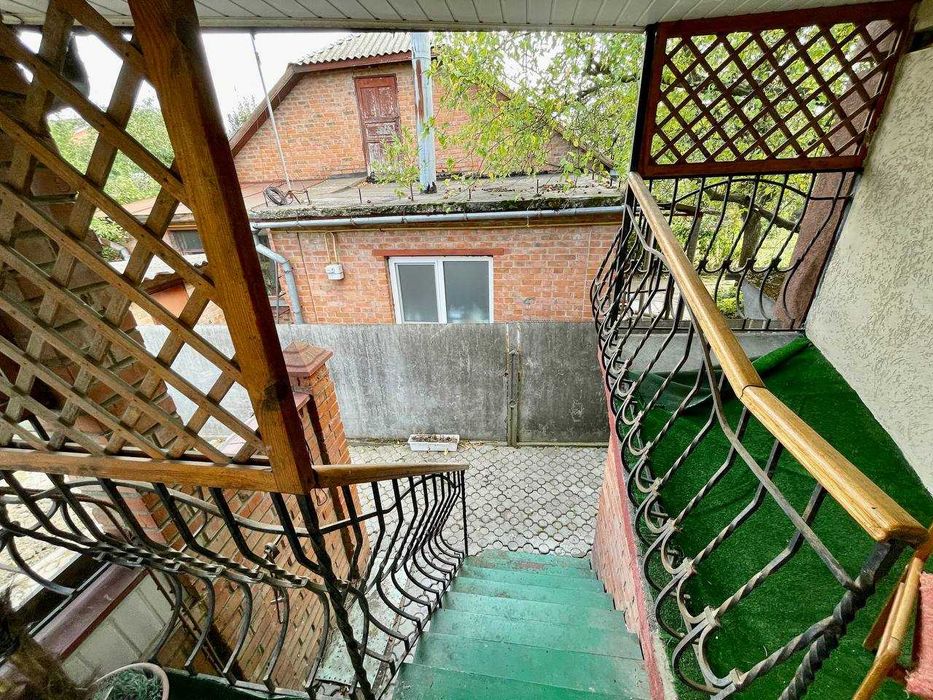 Корея. Продаж, частина будинку, затишний район, 2 пов., 4 кімн, 103 м²