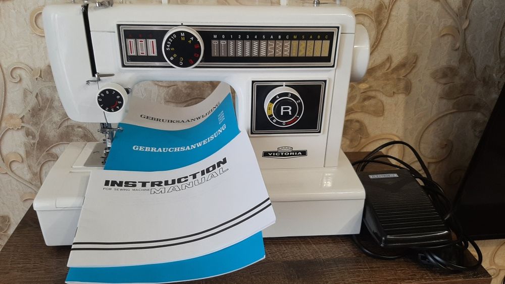 Машинка швейна,виготовлена в Германії