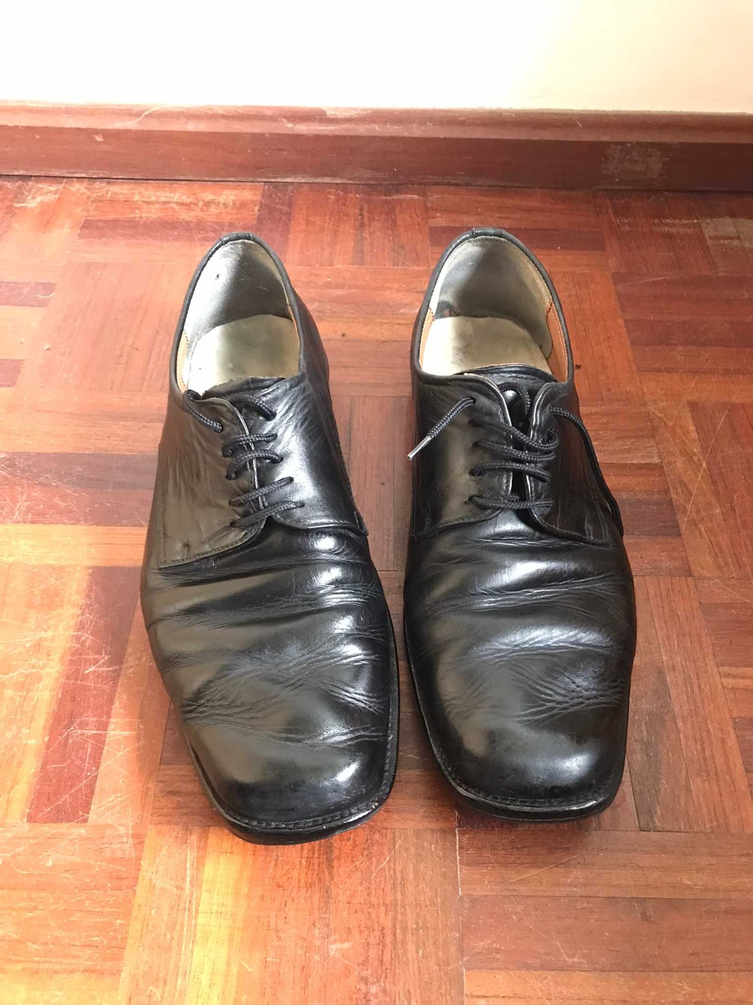 Sapatos (Pele) de Fato/Traje Homem
