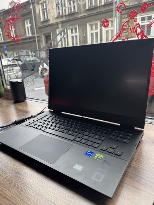 HP Omen - i7 13700HX, RTX 4060, 1 TB m2 SSD, 64 GB RAM