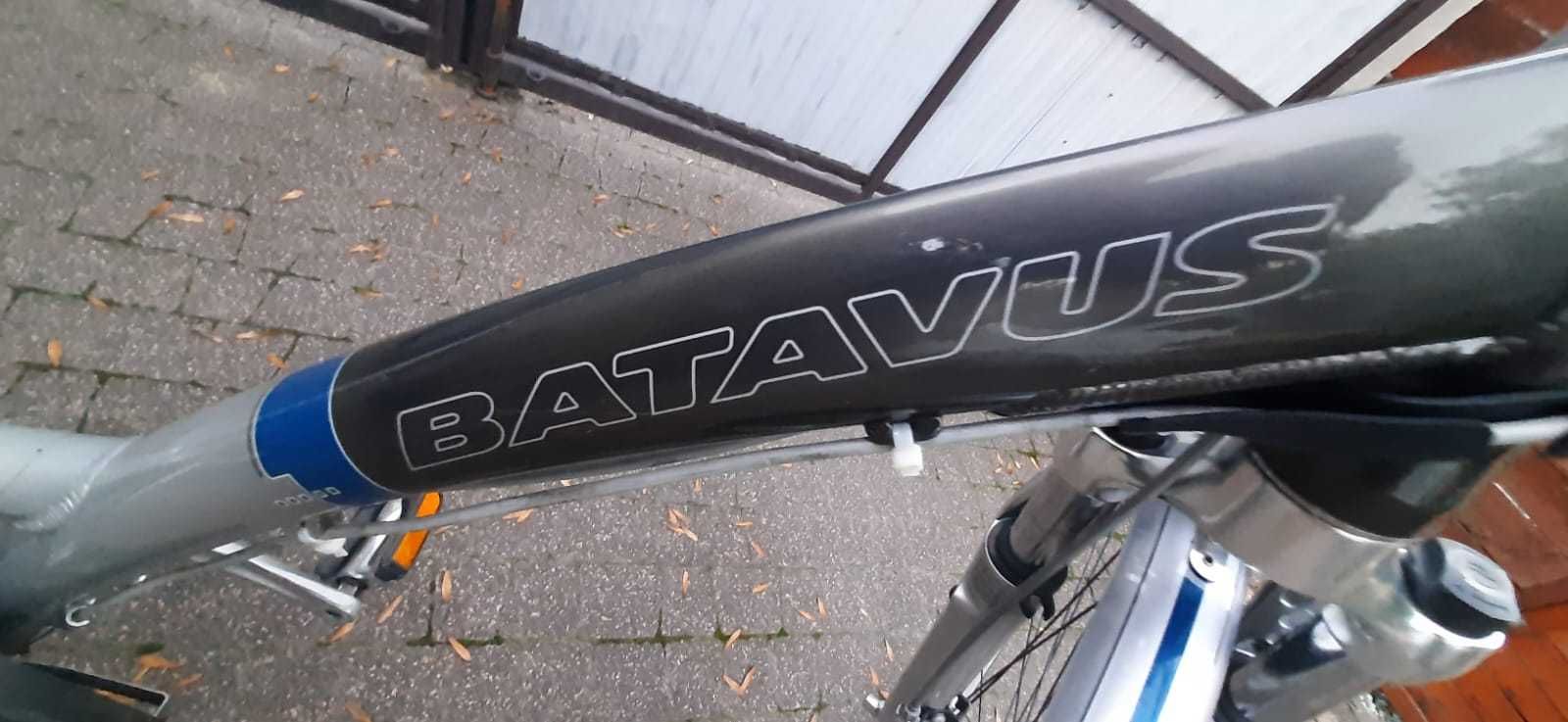 Holenderski rower trekkingowy miejski Batavus Compass Shimano koła 28