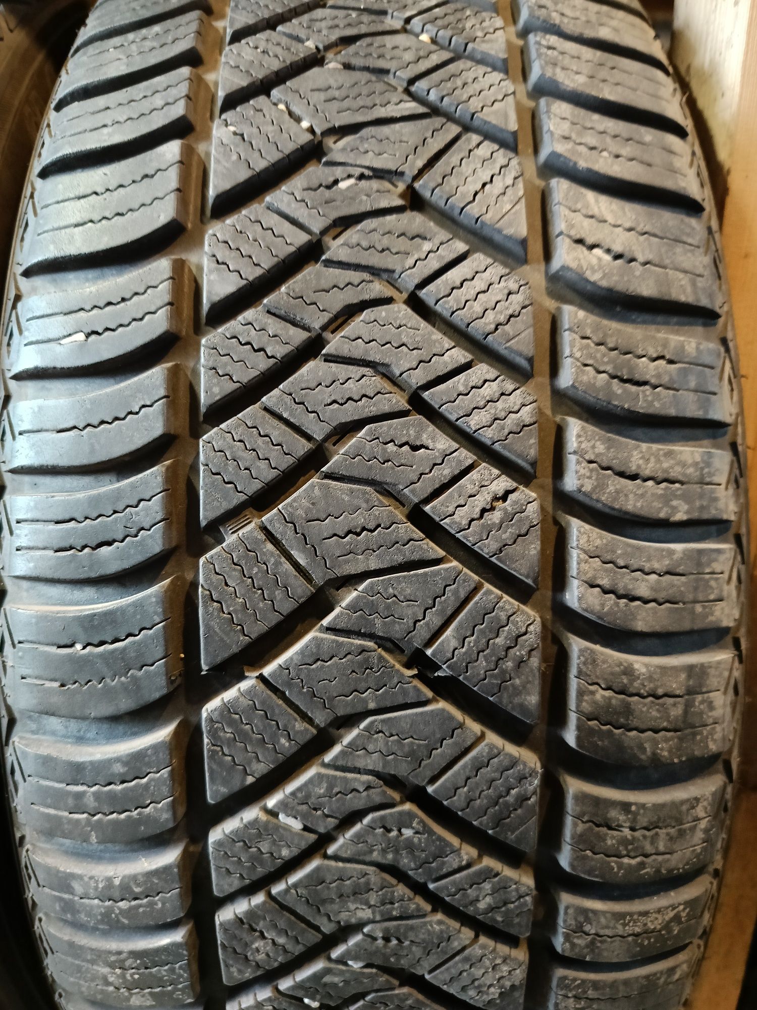 02 TSM Komplet opon zimowych 225/45/R19 96V Maxxis AllSeason