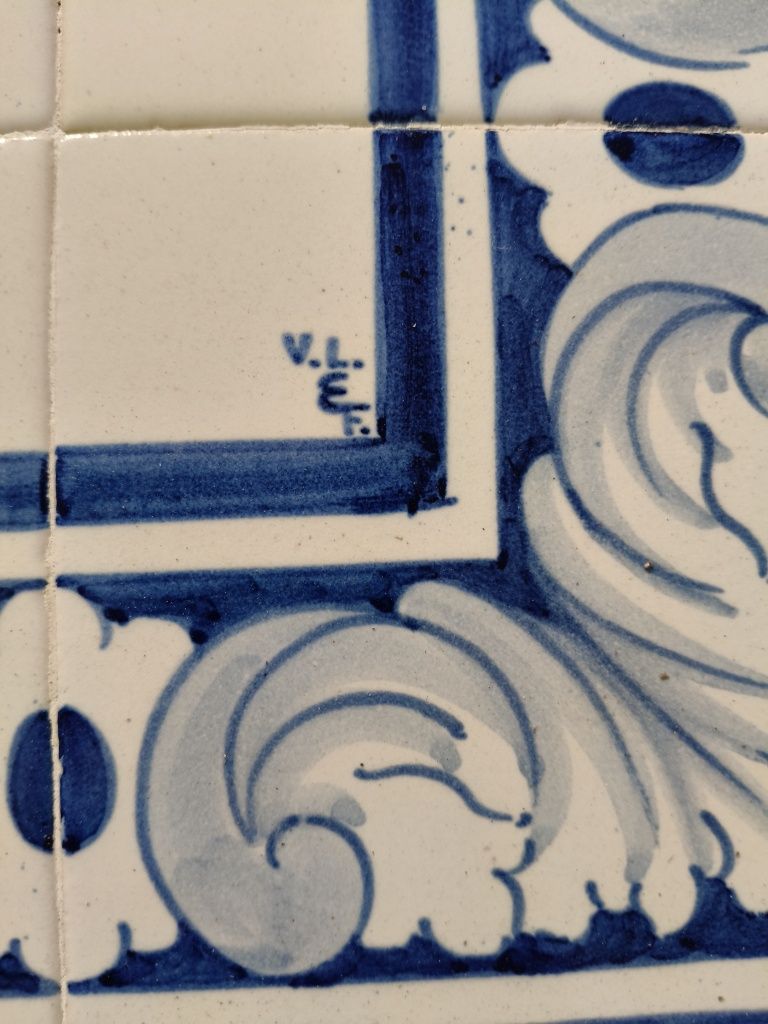 Painel azulejo viúva Lamego