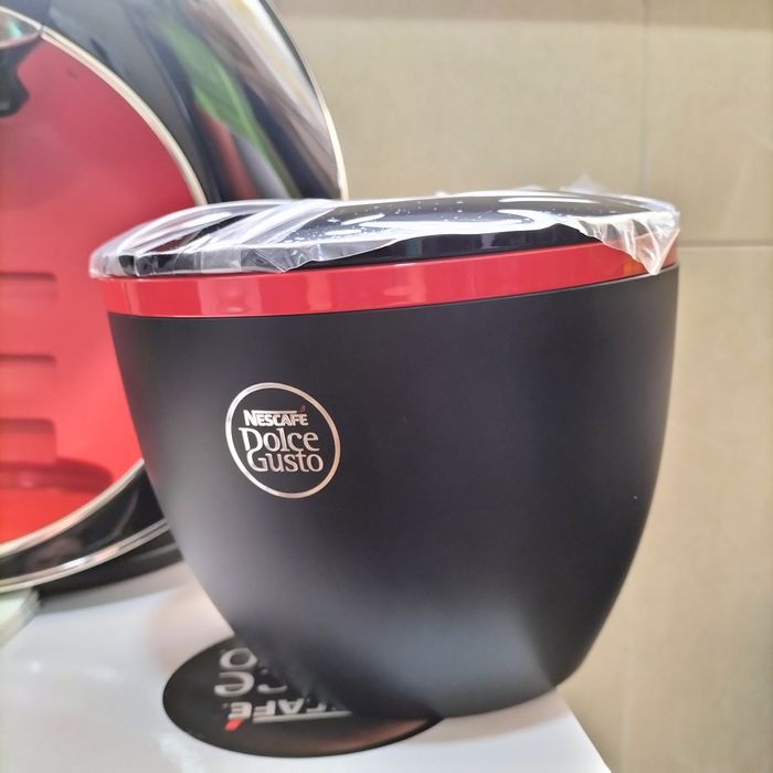 Maquina café/outras bebidas Dolce Gusto Magesto nova na caixa