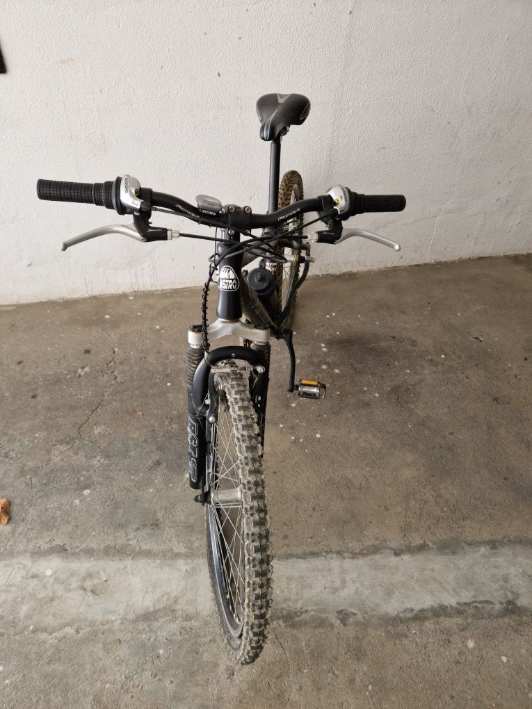 Vendo bicicleta Astro viper em alumínio