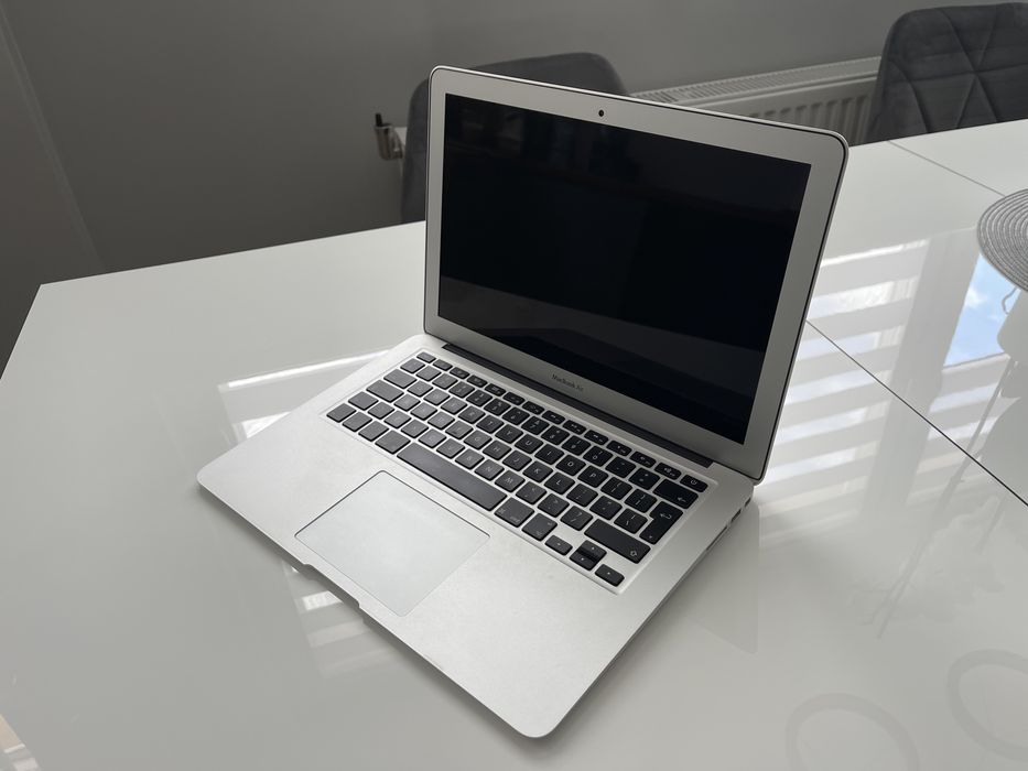 MacBook Air 13.3/i5/256GB SSD/8GB RAM/  Nowa Bateria !