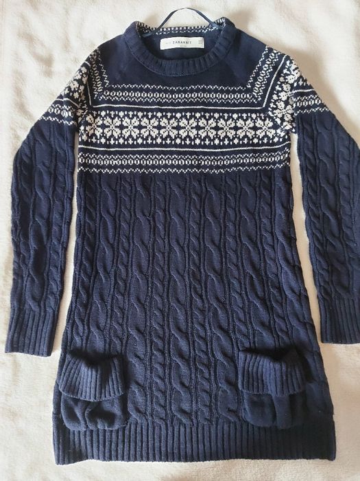 Sweter granatowy marki Zara