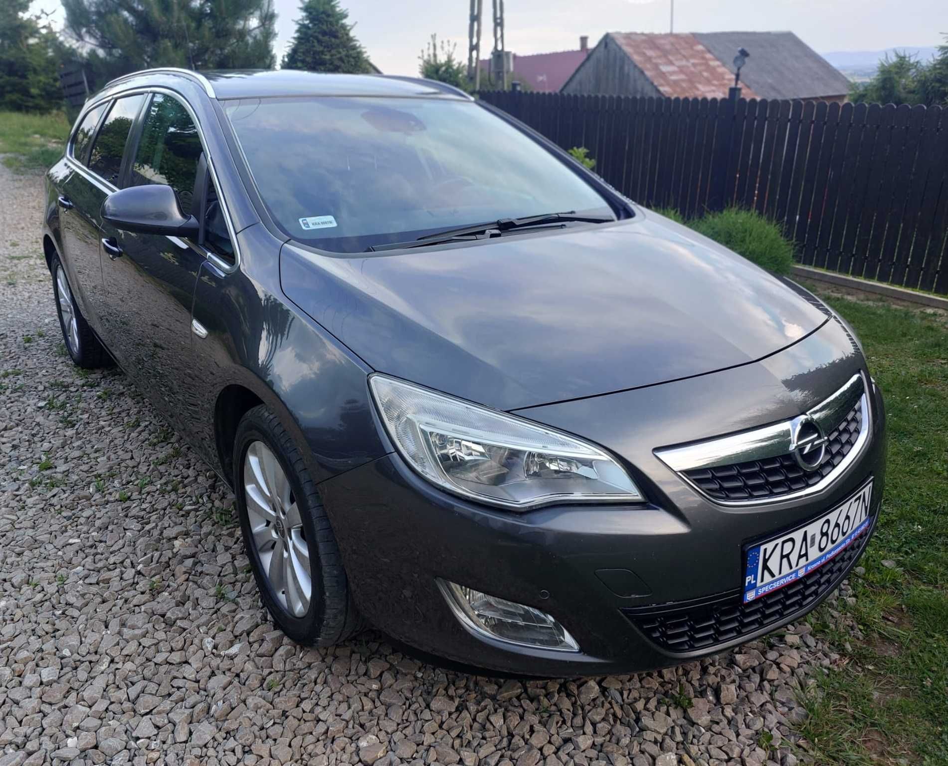 Opel Astra J (IV) 2011r 1.7 cdti