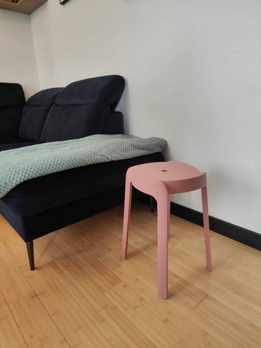 Kolorowy taboret - stołek - nowoczesny design - 45 cm x 27cm