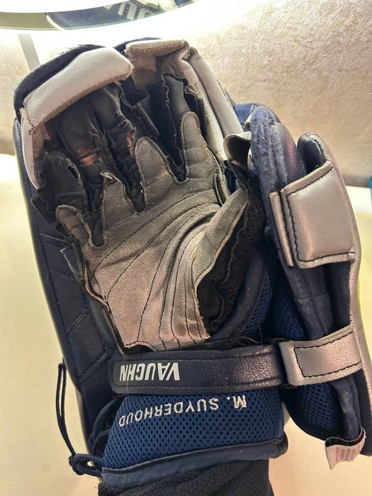 Ловушка и блин хоккейного вратаря Vaughn Pro Spec