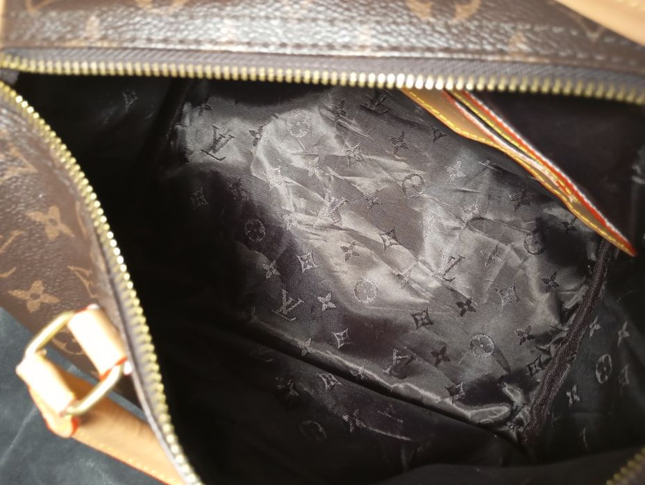 Brązowa torebka ze wzorami